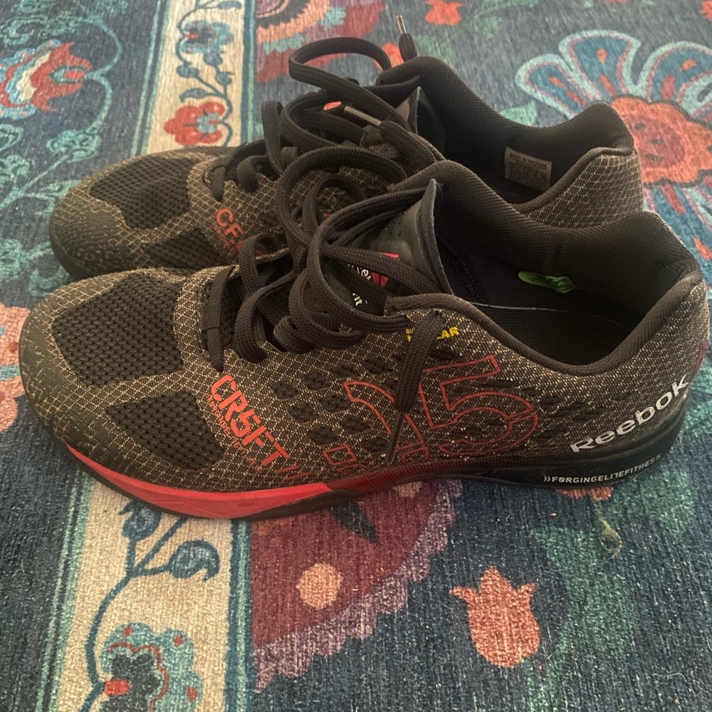 Reebok Nano 5 (size 10)(black/red/Kevlar)